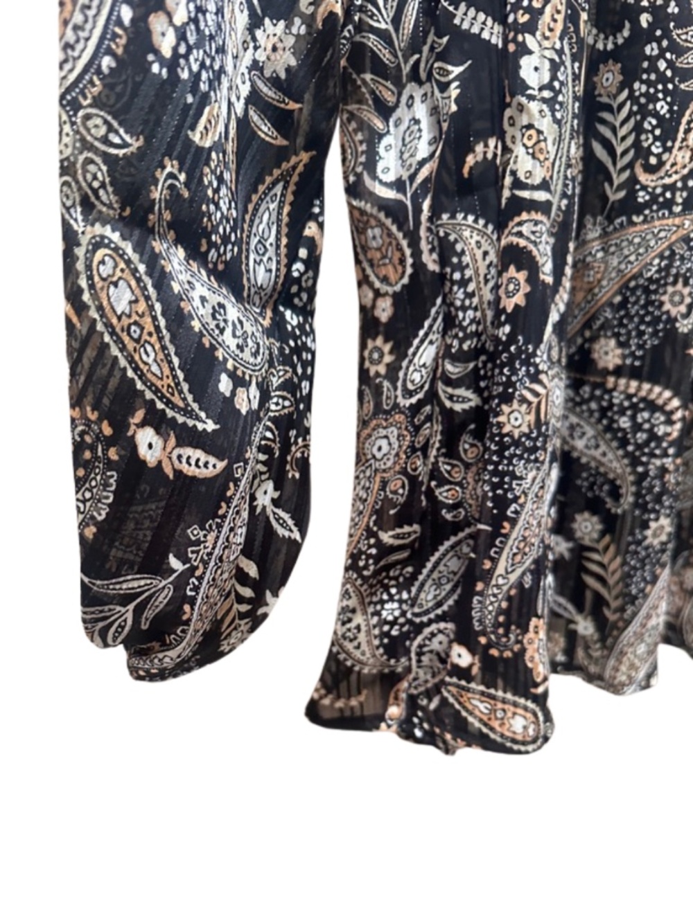 NEW First Love Black Paisley Printed Long Sleeve Blouse - Women's XL - Picture 2 of 5